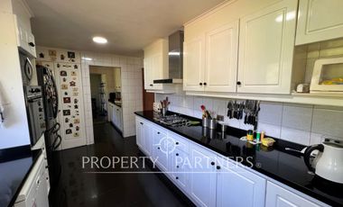 Espectacular casa patronal en terreno soñado