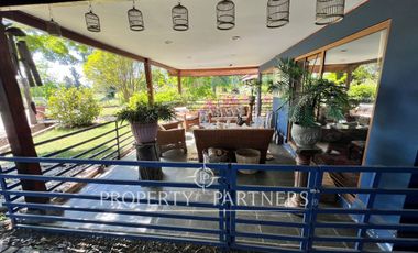 Espectacular casa patronal en terreno soñado