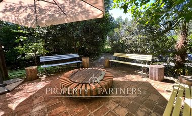 Espectacular casa patronal en terreno soñado