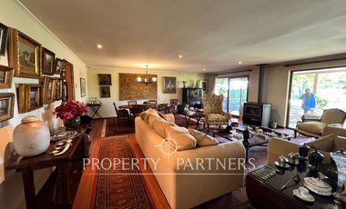 Espectacular casa patronal en terreno soñado