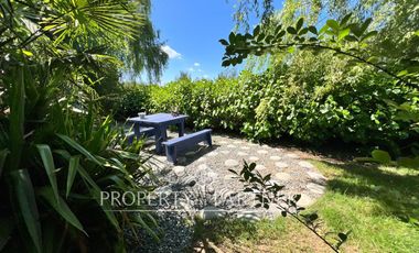 Espectacular casa patronal en terreno soñado