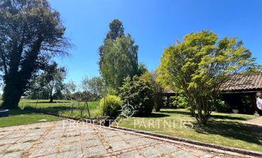 Espectacular casa patronal en terreno soñado