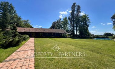 Espectacular casa patronal en terreno soñado
