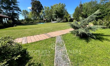 Espectacular casa patronal en terreno soñado