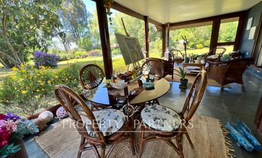 Espectacular casa patronal en terreno soñado