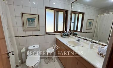 Oportunidad única, espectacular casa en Parcela de Lujo