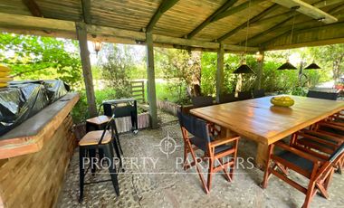 Oportunidad única, espectacular casa en Parcela de Lujo