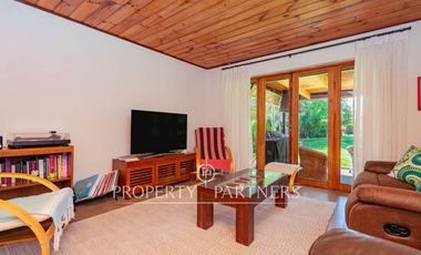 Hermosa propiedad en condominio con seguridad 24/7. Excelente estado