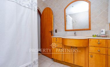 Hermosa propiedad en condominio con seguridad 24/7. Excelente estado