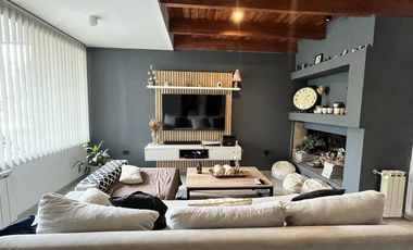 Casa en venta de 4 dormitorios en Los Aromas, Valle Escondido