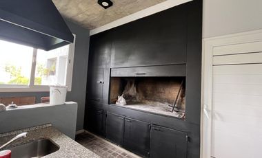 Casa en venta de 4 dormitorios en Los Aromas, Valle Escondido