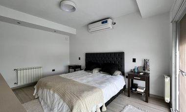 Casa en venta de 4 dormitorios en Los Aromas, Valle Escondido