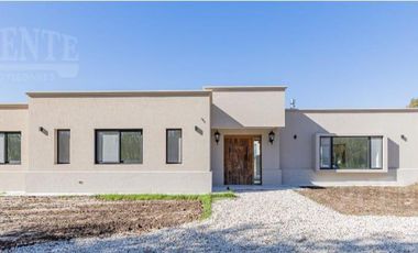 Casa en Campos de Roca 2