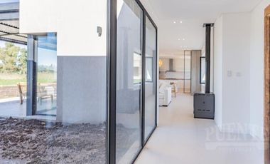 Casa en Campos de Roca 2