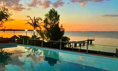 Propiedad Única con Playa Privada y Muelle sobre el Río — Barrio Privado Costa Mango, Posadas