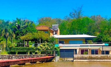 Propiedad Única con Playa Privada y Muelle sobre el Río — Barrio Privado Costa Mango, Posadas