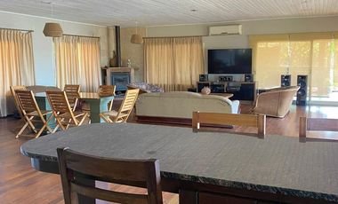 Propiedad Única con Playa Privada y Muelle sobre el Río — Barrio Privado Costa Mango, Posadas