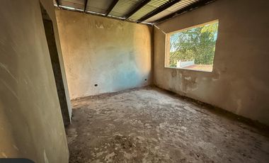 Casa en Venta de 3 Dormitorios - Campo de Vuelo II