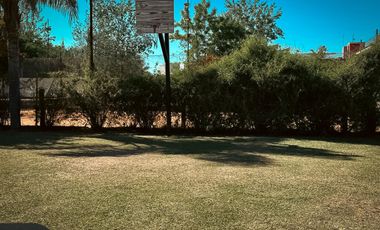 Casa en Venta de 3 Dormitorios - Campo de Vuelo II