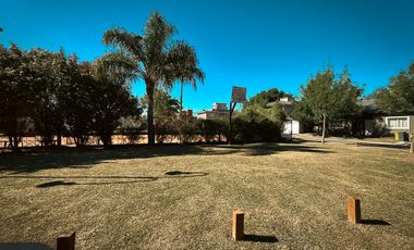 Casa en Venta de 3 Dormitorios - Campo de Vuelo II