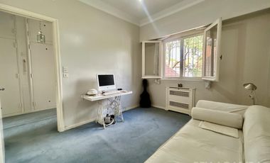 CASA VENTA VICENTE LOPEZ 6 AMBIENTES PISCINA JARDIN COCHERA