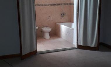 VENTA Casa 4 ambientes Belgrano 700 - Plottier