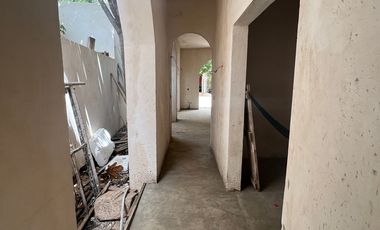 Casa con alberca y estacionamiento de 1 planta, barrio san Cristóbal, Mérida