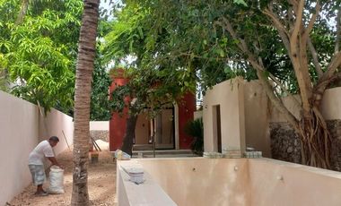 Casa con alberca y estacionamiento de 1 planta, barrio san Cristóbal, Mérida