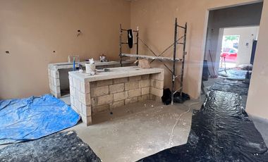 Casa con alberca y estacionamiento de 1 planta, barrio san Cristóbal, Mérida