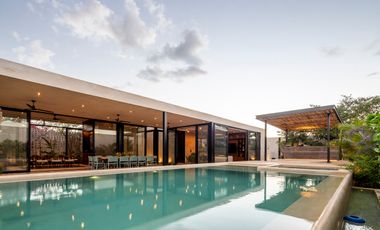 casa de una planta con gran terreno en venta en gertrudis copo merida yucatan