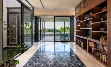 casa de una planta con gran terreno en venta en gertrudis copo merida yucatan