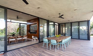 casa de una planta con gran terreno en venta en gertrudis copo merida yucatan