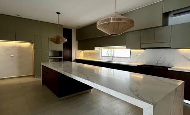 casa en venta en privada  xcanatun al norte de Mérida