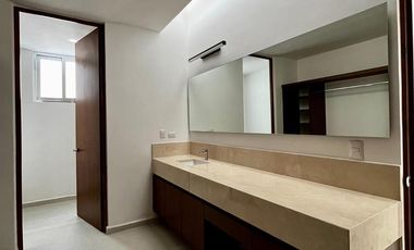 casa en venta en privada  xcanatun al norte de Mérida