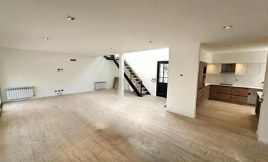 Casa en venta - 3 Dormitorios 6 Baños - Campana