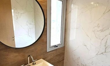 Casa en venta - 3 Dormitorios 6 Baños - Campana