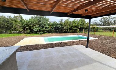 Casa en venta - 3 Dormitorios 6 Baños - Campana