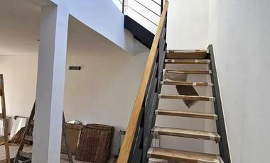 Casa en venta - 3 Dormitorios 6 Baños - Campana