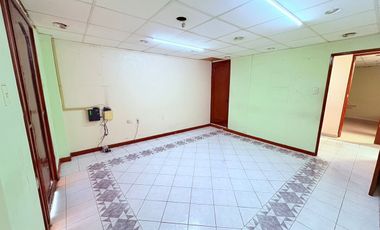 Corporativo en renta en Veracruz de 3 pisos en Col. Centro sobre AV