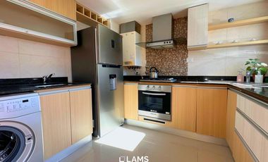 Alquiler Temporario - Departamento 3 ambientes con cochera  - Zona Plaza Mitre