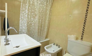 Alquiler Temporario - Departamento 3 ambientes con cochera  - Zona Plaza Mitre