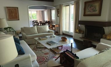 Mosquera y Gallastegui - EXCELENTE CASA SOBRE 1.000 MTS ALQUILER DE VERANO