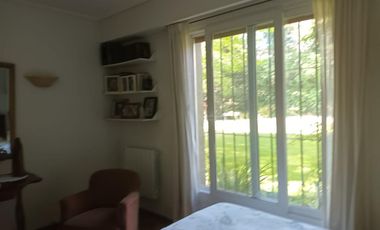 Mosquera y Gallastegui - EXCELENTE CASA SOBRE 1.000 MTS ALQUILER DE VERANO