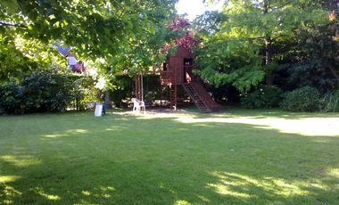 Mosquera y Gallastegui - EXCELENTE CASA SOBRE 1.000 MTS ALQUILER DE VERANO