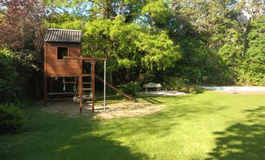 Mosquera y Gallastegui - EXCELENTE CASA SOBRE 1.000 MTS ALQUILER DE VERANO