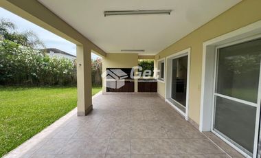 Casa en alquiler en barrio  Los Sauces, Nordelta