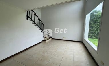 Casa en alquiler en barrio  Los Sauces, Nordelta