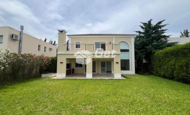 Casa en alquiler en barrio  Los Sauces, Nordelta