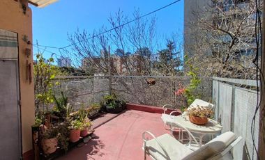 Casa en venta - 5 Dormitorios 3 Baños - Vicente López