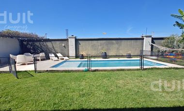 Casa en  Claros del Bosque 4 dormitorios! Unica en el barrio!